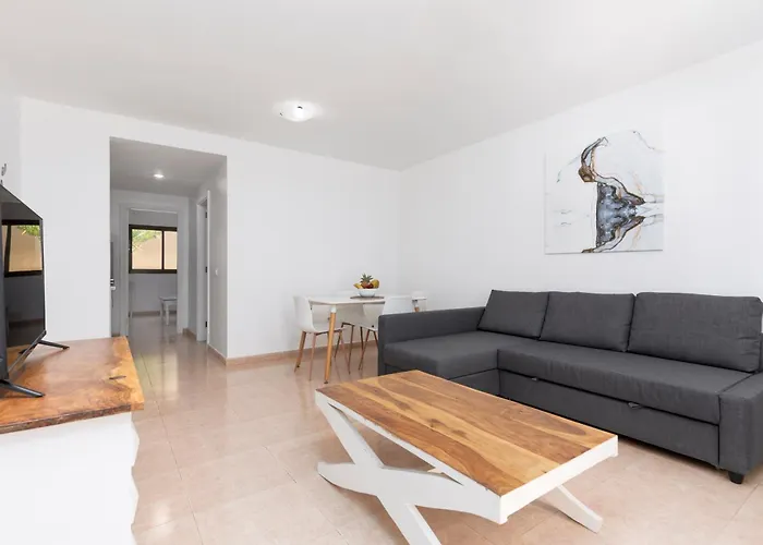 דירה Home2book Pleasant Pool & Terrace, קורלחו