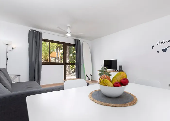 דירה Home2book Pleasant Pool & Terrace, קורלחו