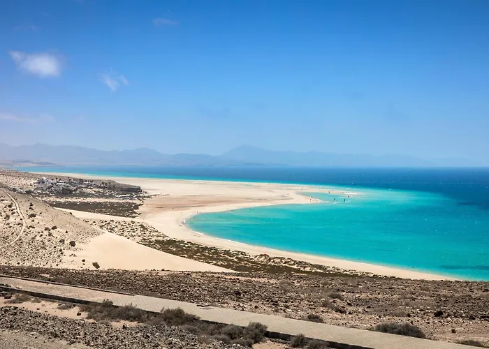 Home2book Pleasant Pool & Terrace, דירה