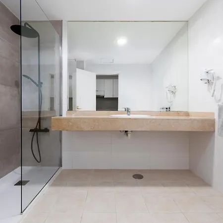 Home2book Pleasant Pool & Terrace,