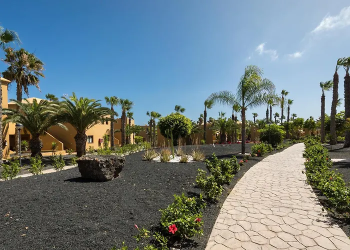 Home2book Pleasant Pool & Terrace, *