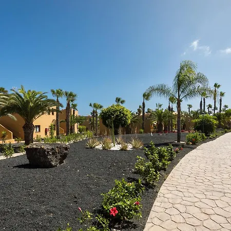 Home2book Pleasant Pool & Terrace, *